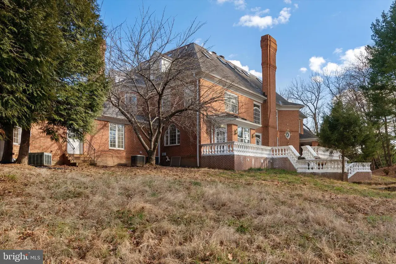 Luxury house for rent USA Fairfax Virginia, Luxury home for rent Dr McLean VA 22102 USA, Castles for rent Old Dominion Dr McLean VA 22102 USA, rent home yearly usa Fairfax Virginia, rent house Old Dominion Dr McLean VA 22102 USA, annual home Old Dominion Dr McLean VA USA